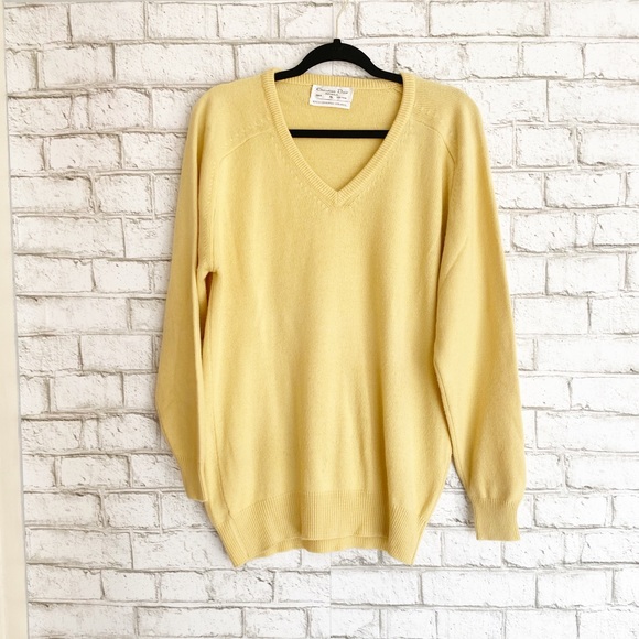dior yellow sweater